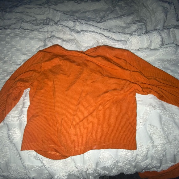 orange long sleeve ruffle too from garage - Picture 2 of 2